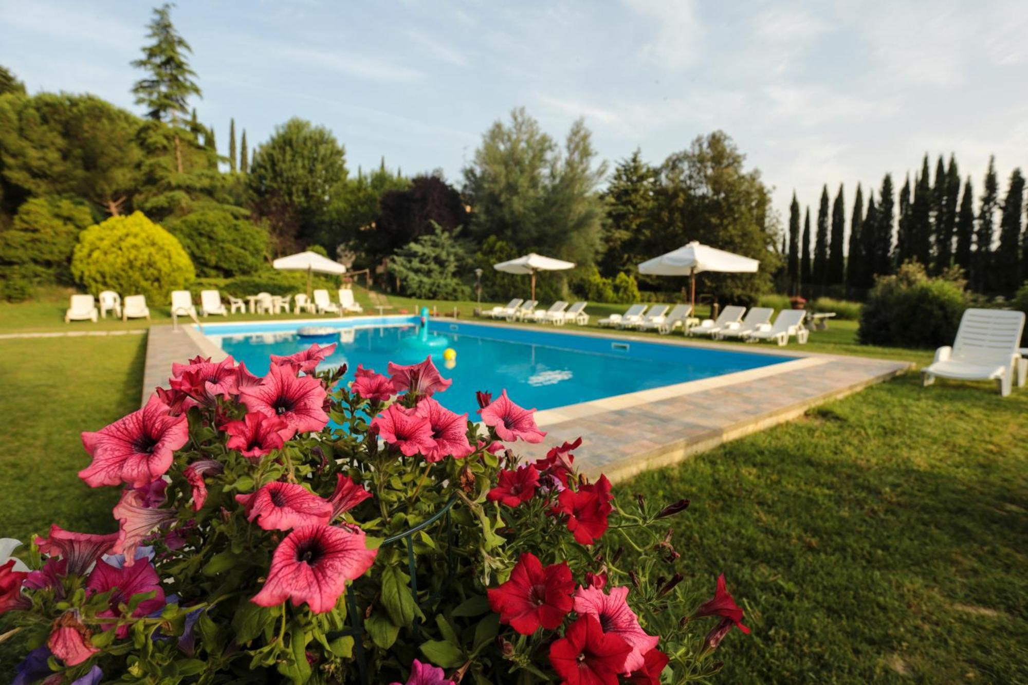 Agriturismo Girasole กัมบาสซี แตร์เม ภายนอก รูปภาพ