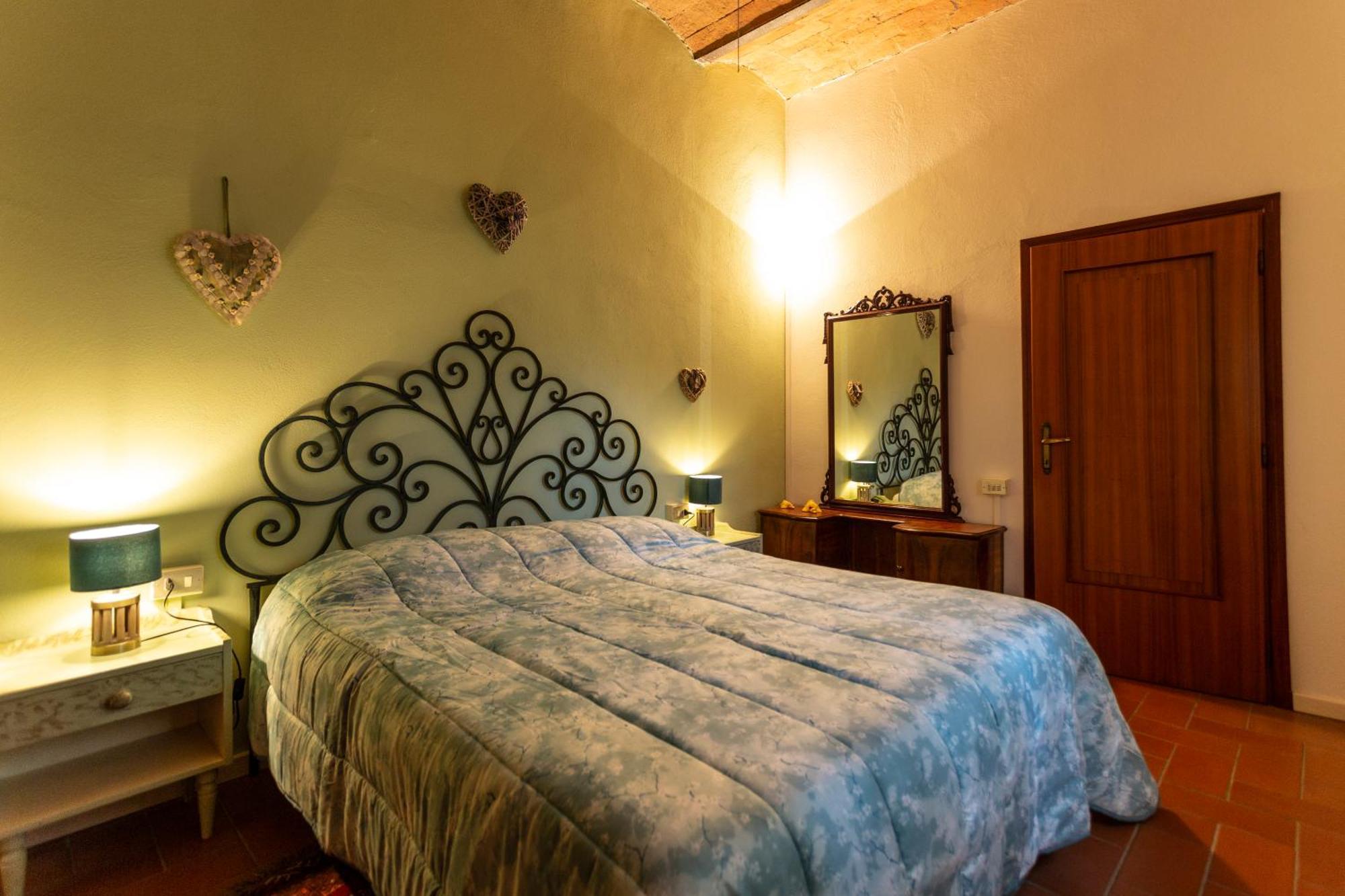 Agriturismo Girasole กัมบาสซี แตร์เม ภายนอก รูปภาพ