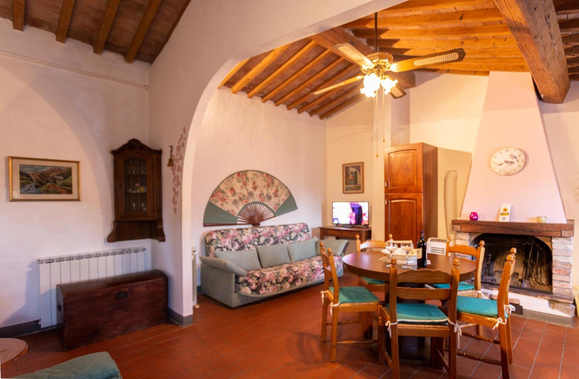 Agriturismo Girasole กัมบาสซี แตร์เม ภายนอก รูปภาพ