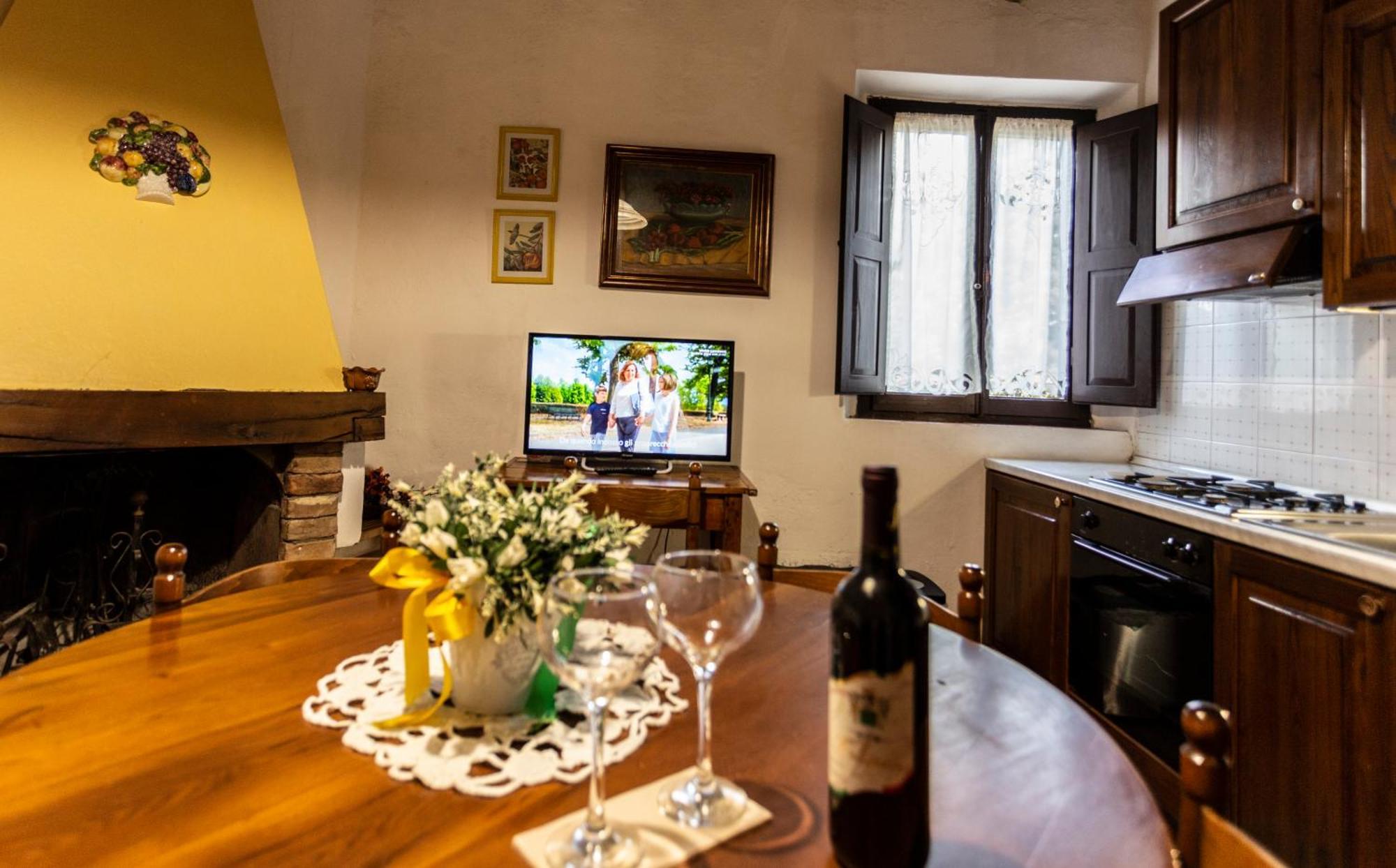 Agriturismo Girasole กัมบาสซี แตร์เม ภายนอก รูปภาพ
