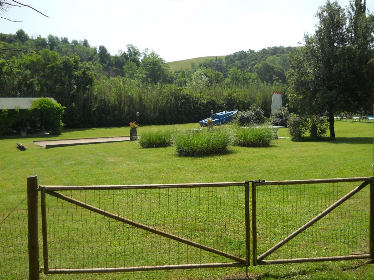 Agriturismo Girasole กัมบาสซี แตร์เม ภายนอก รูปภาพ