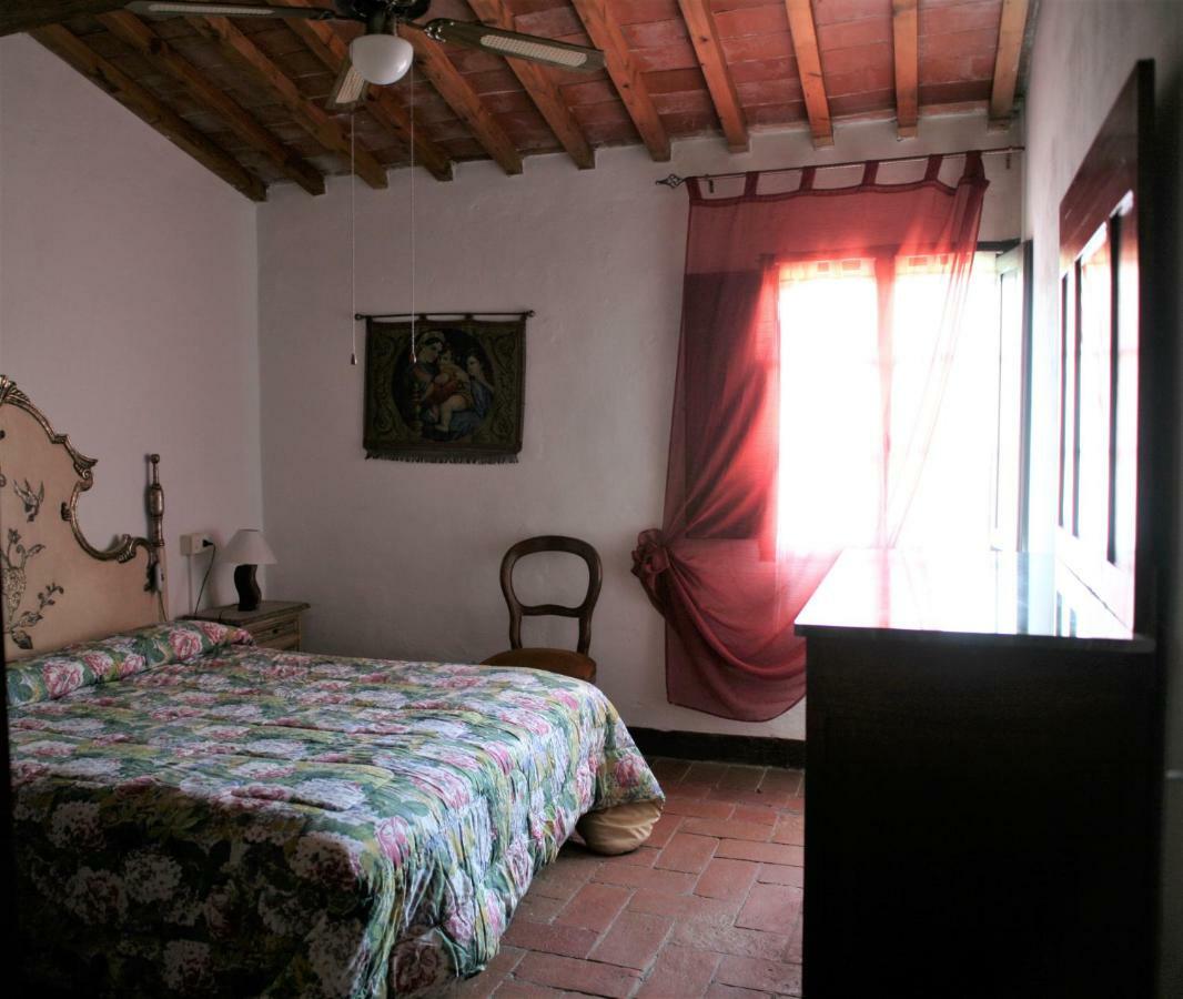 Agriturismo Girasole กัมบาสซี แตร์เม ภายนอก รูปภาพ