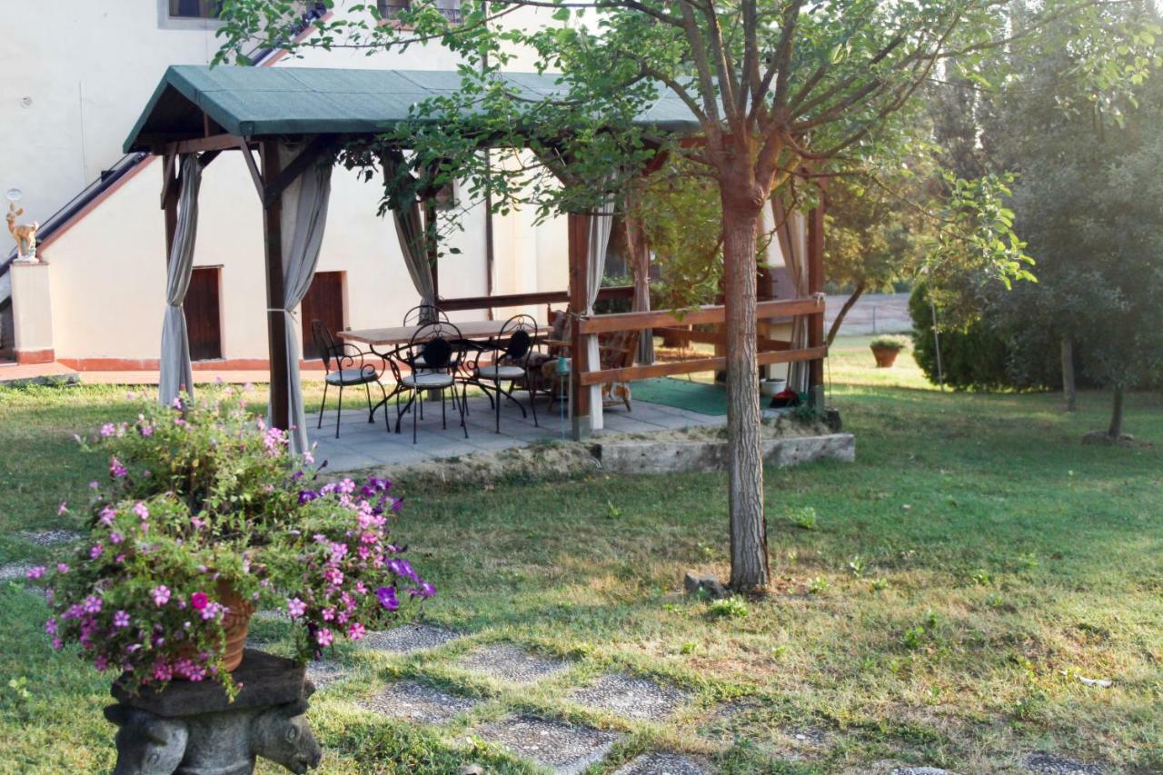 Agriturismo Girasole กัมบาสซี แตร์เม ภายนอก รูปภาพ